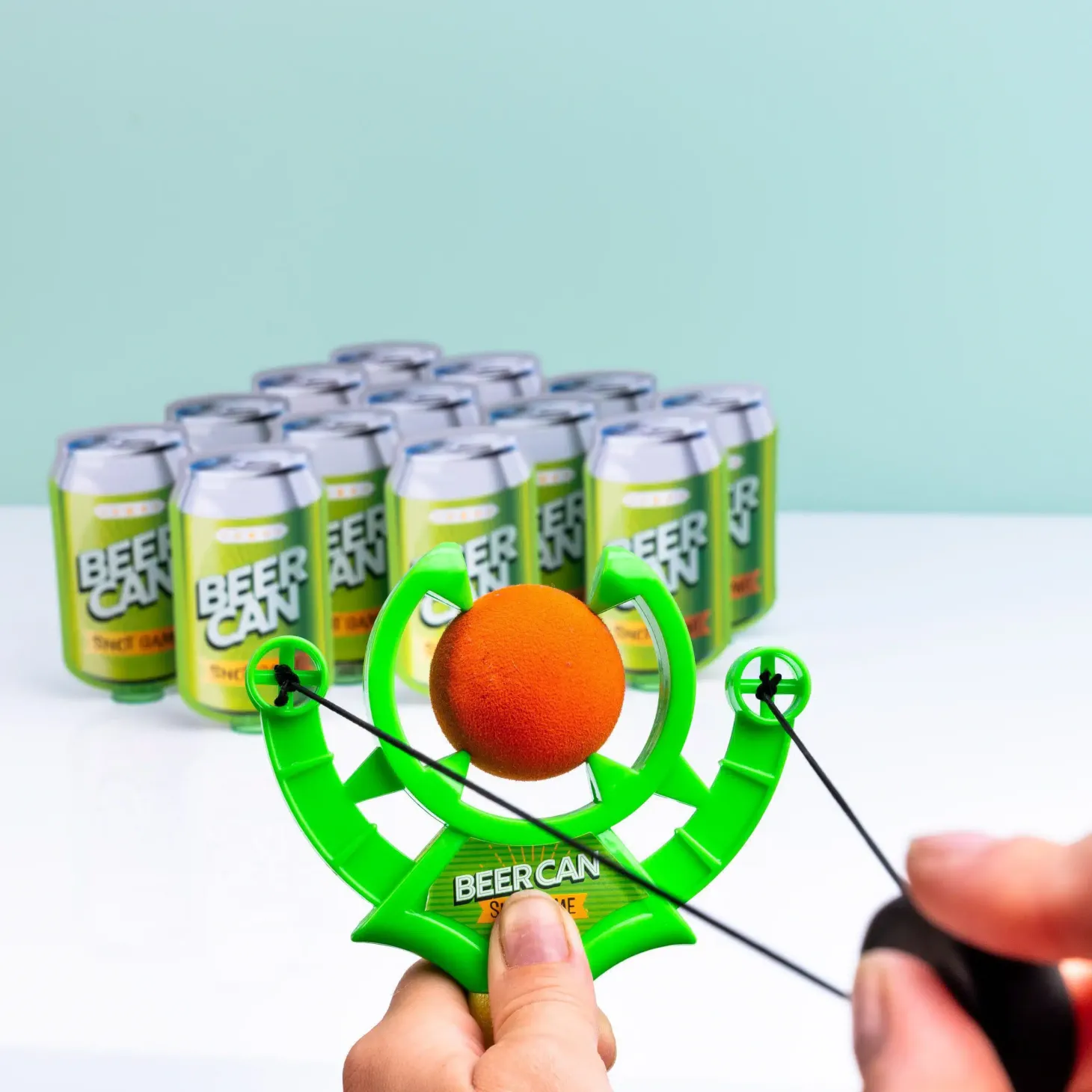 Bierblikjes drankspel