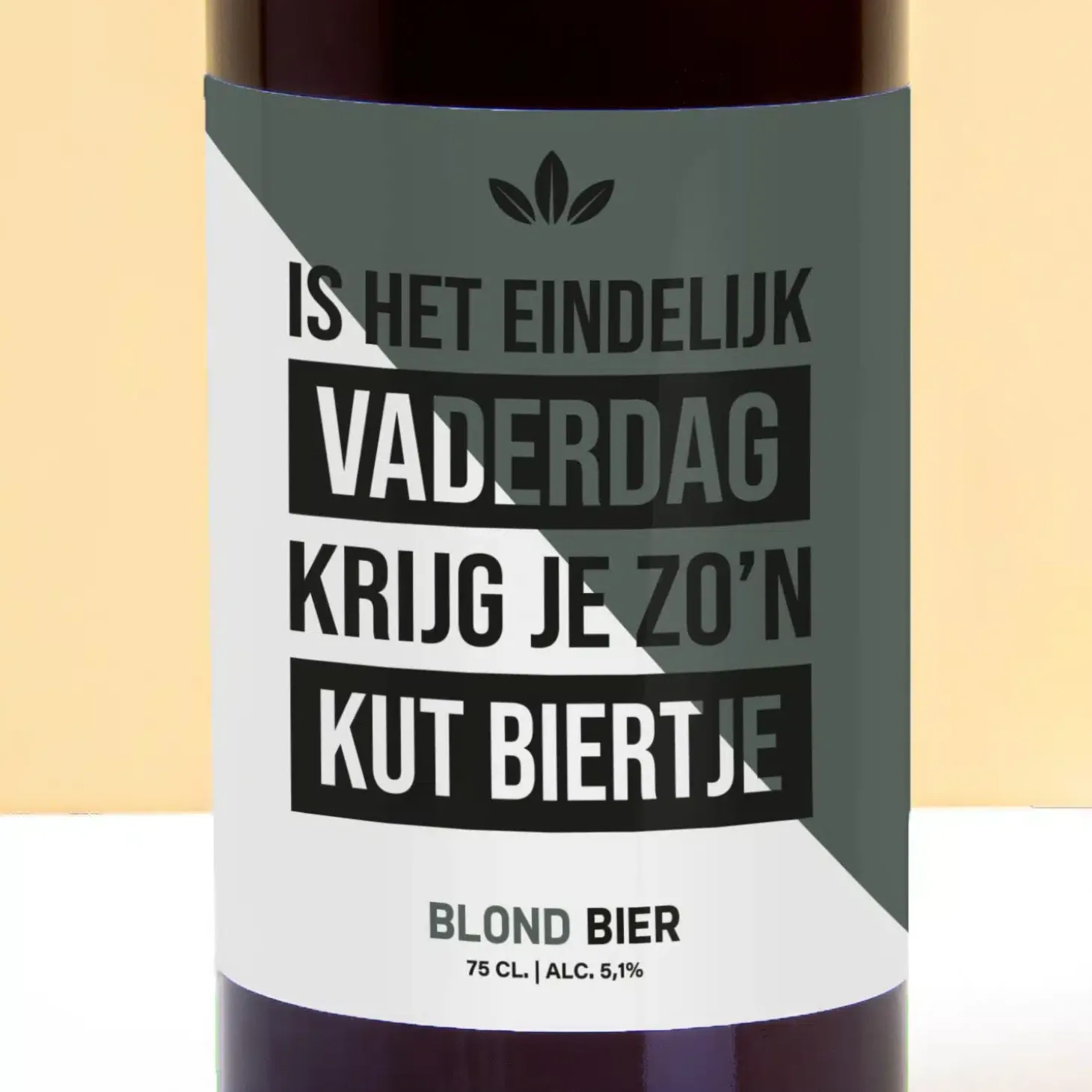 Bierfles Is het eindelijk Vaderdag… (750 ml)