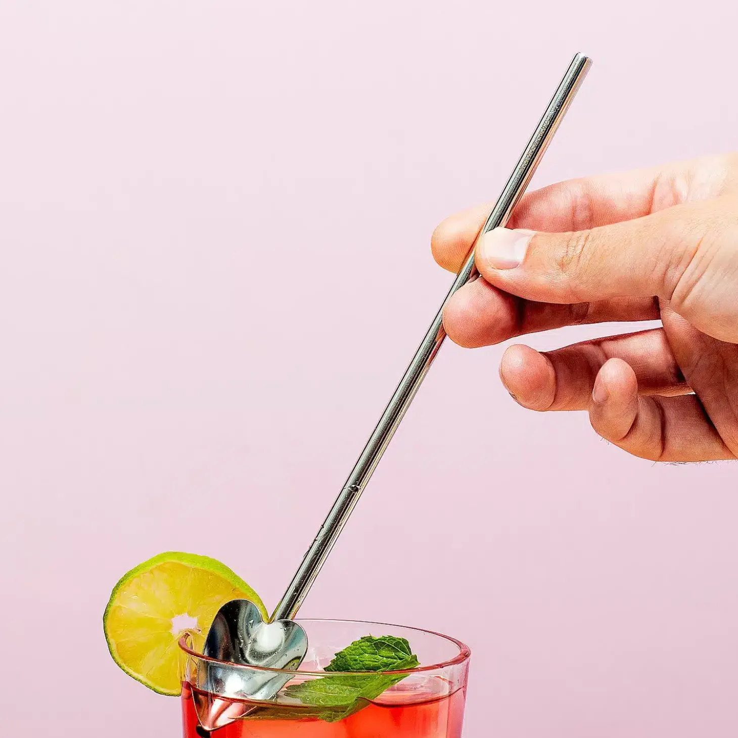 Hart cocktaillepel met rietje