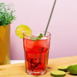 Hart cocktaillepel met rietje