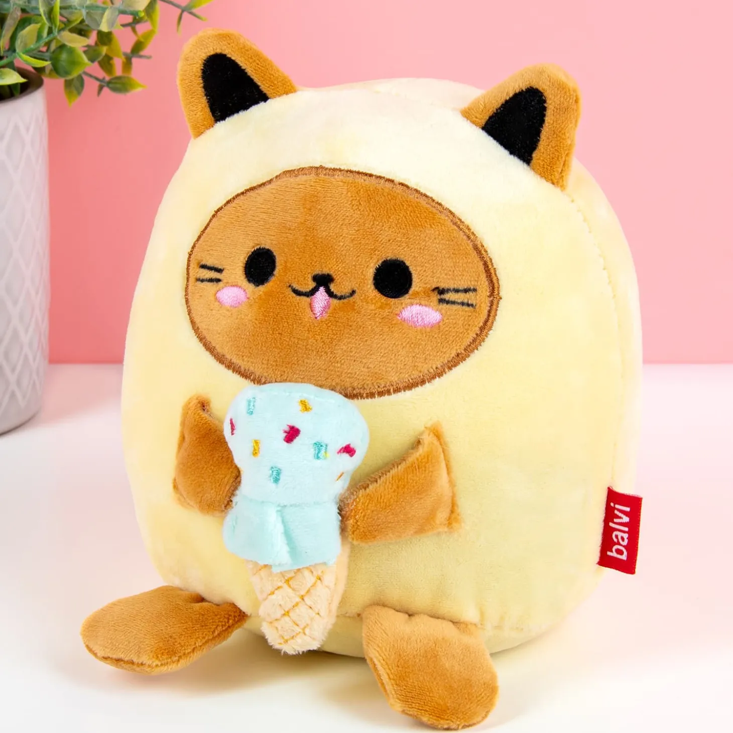 Kawaii kat boekensteun