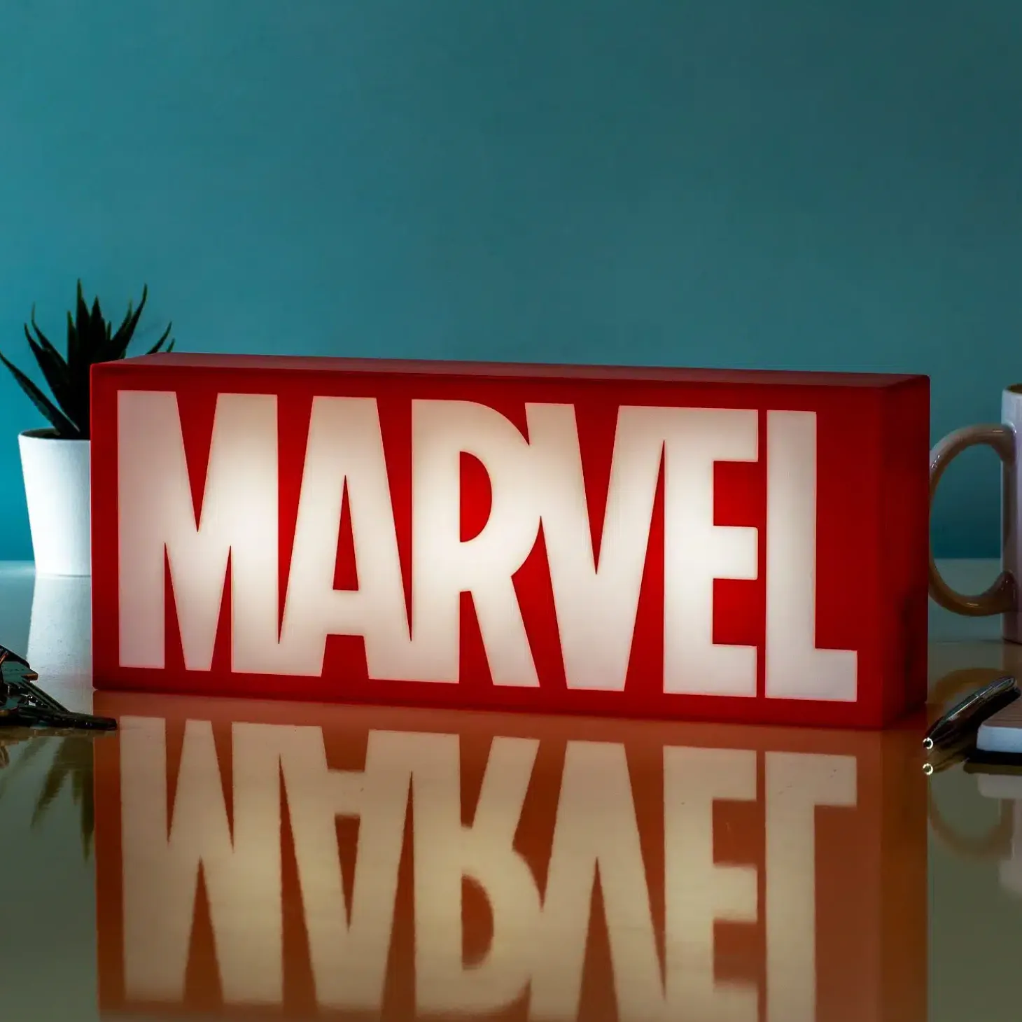 Marvel logo lamp
