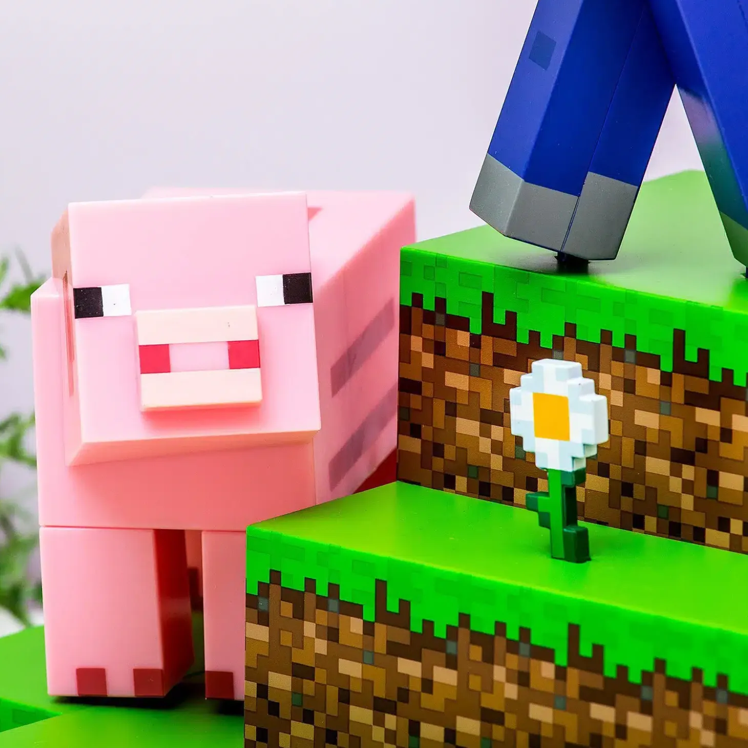 Minecraft Diorama lamp