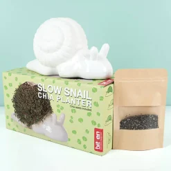 Slak bloempot met zaadjes
